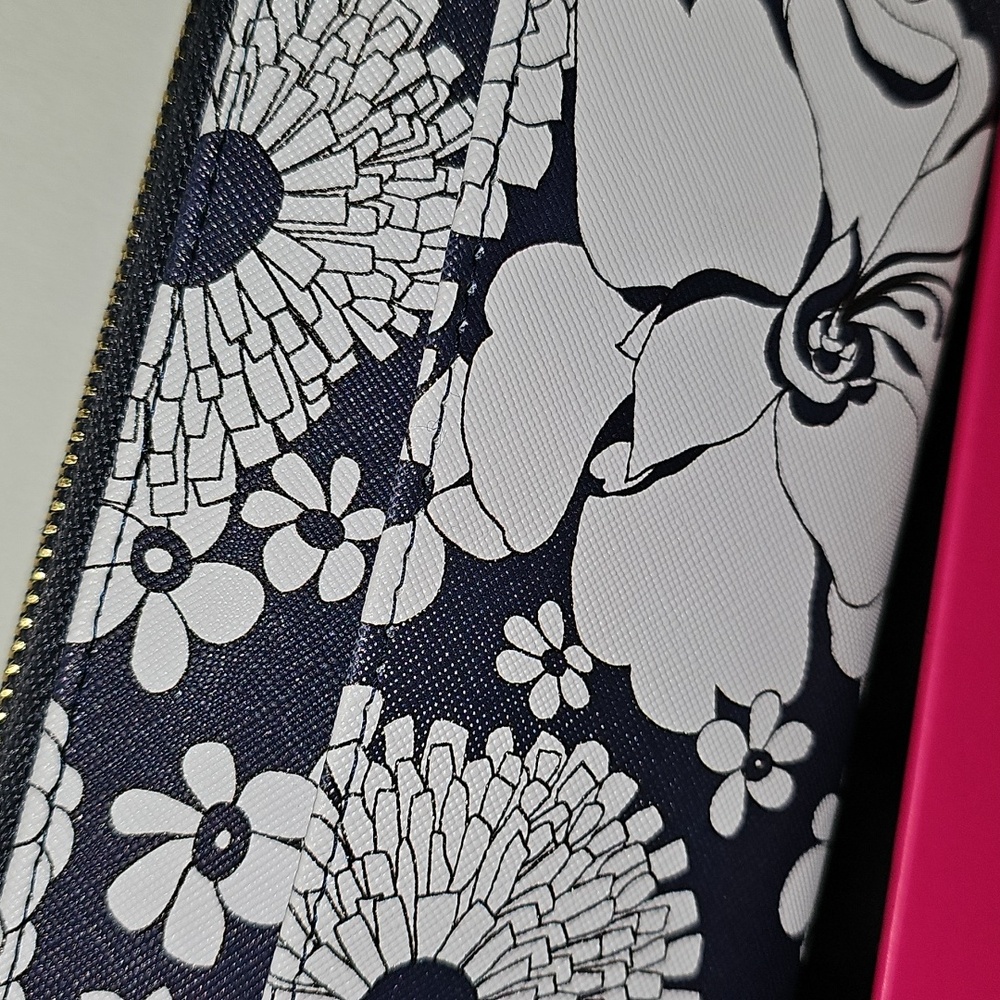 Trina Turk Blue and White Floral Full Zip Around Wallet - Picture 3 of 10